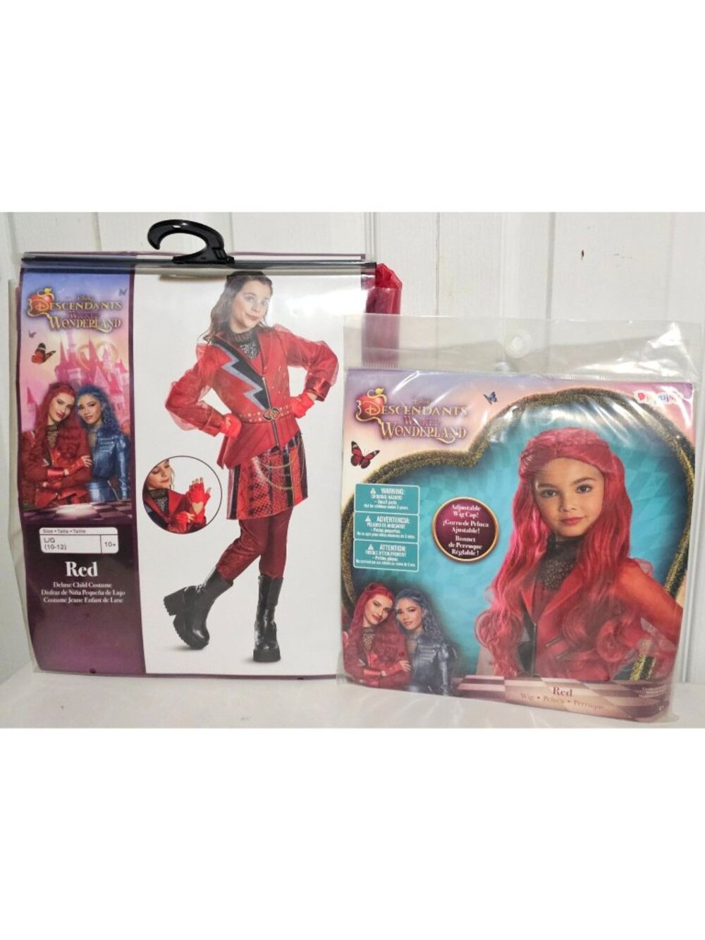 Disney Descendants Winter Wonderland The Rise of Red Costume Wig Girls 10-12 NEW